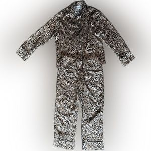 Cheetah print pajamas set